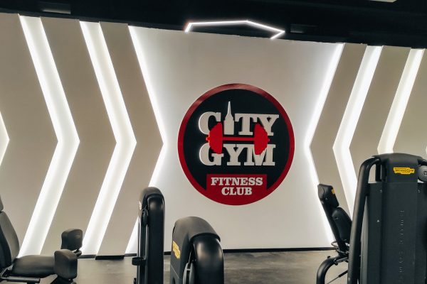 firma cu litere volumetrice